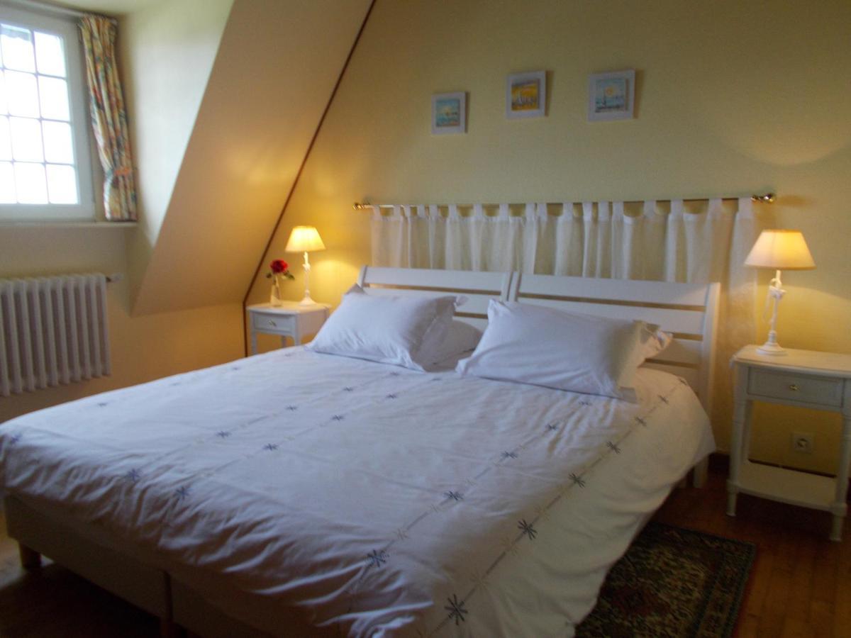 Bed and Breakfast Les Ajoncs Plougrescant Exterior foto